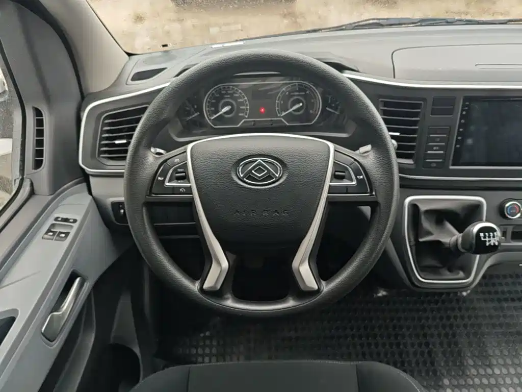 MAXUS V80 — миниатюра 11