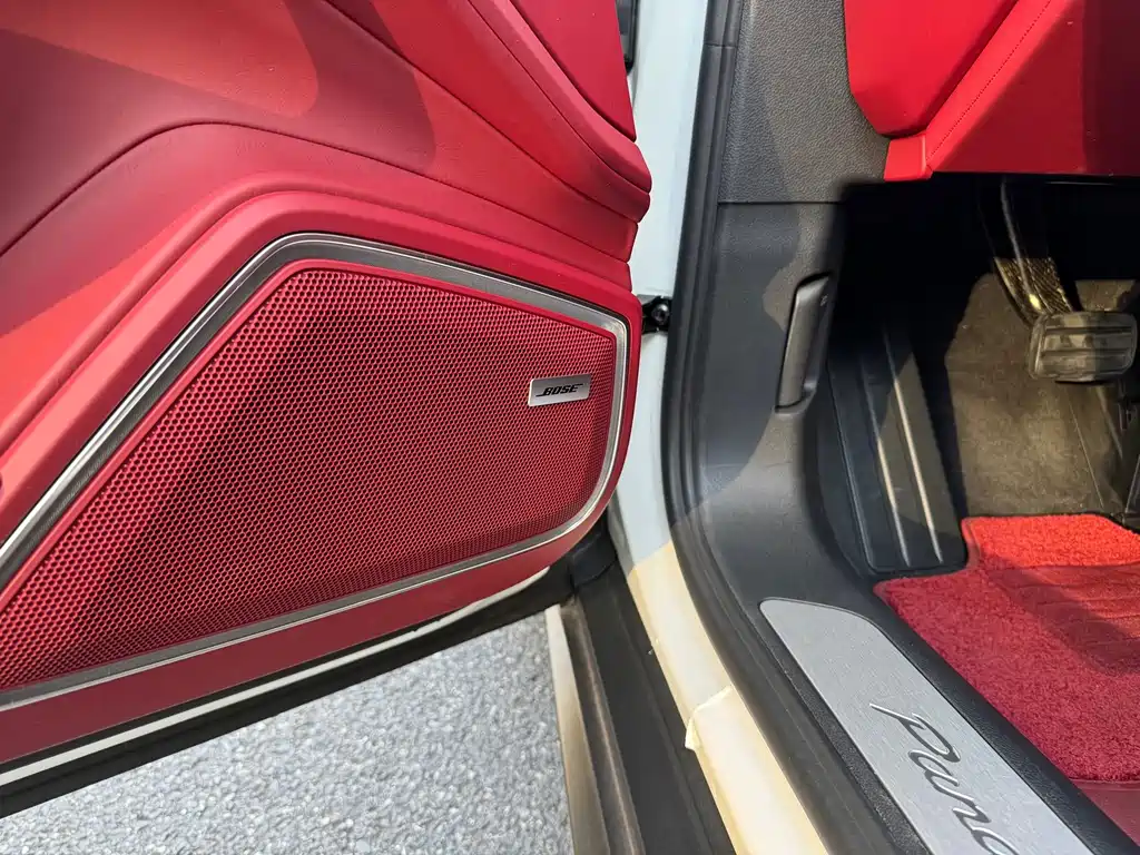 Porsche Panamera — миниатюра 9