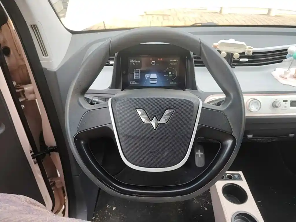 Wuling MINIEV — миниатюра 11