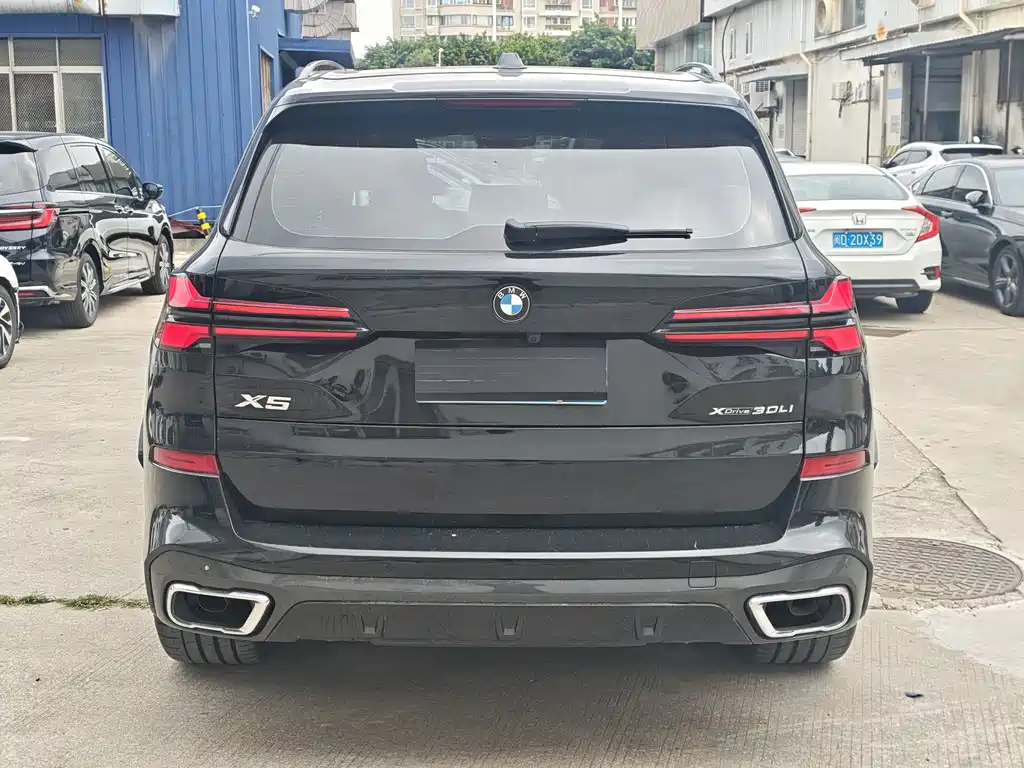 BMW X5 2025 xDrive 30Li M Sport