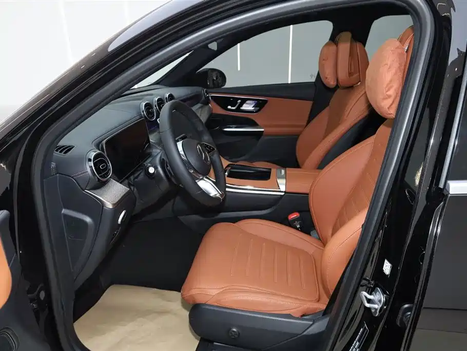 Mercedes-Benz GLC 2025 GLC 260 L 4MATIC