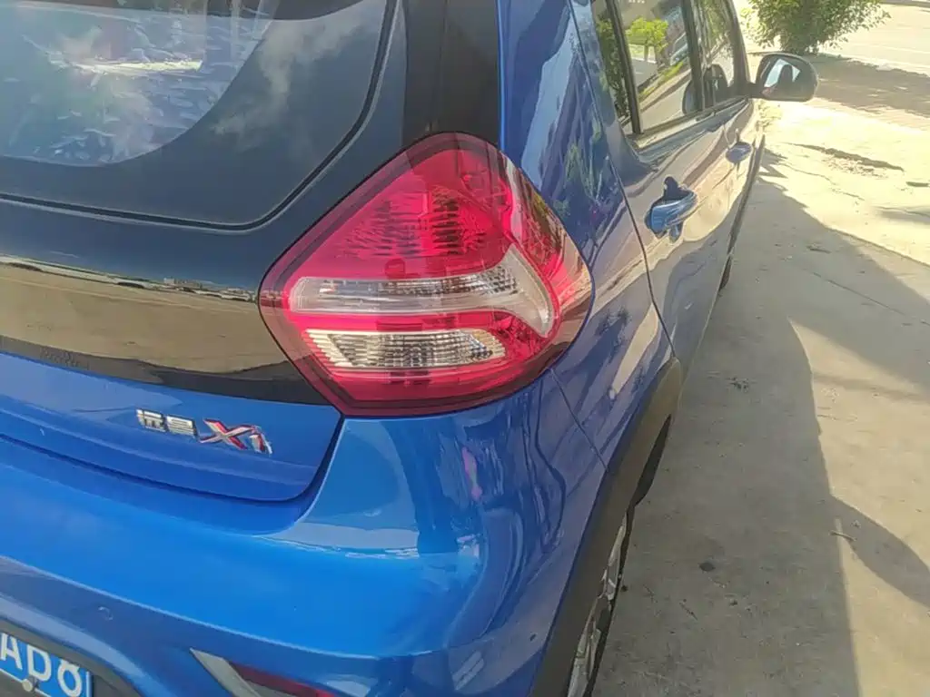 Geely Vision X1 — миниатюра 8