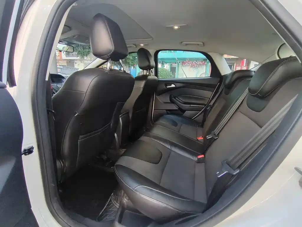 Ford Focus — миниатюра 9