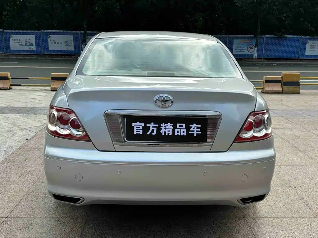 Toyota Reiz — миниатюра 4