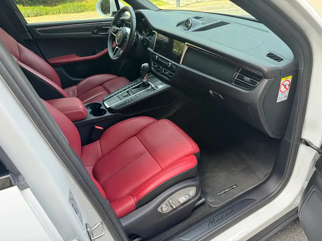 Porsche Macan — миниатюра 8
