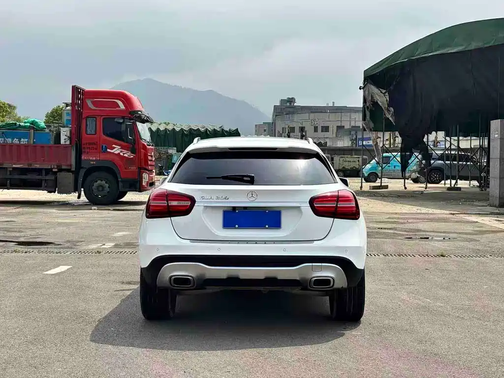 Mercedes-Benz GLA — миниатюра 5