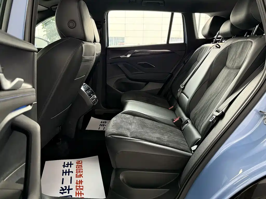 Volkswagen Tiguan L — миниатюра 7