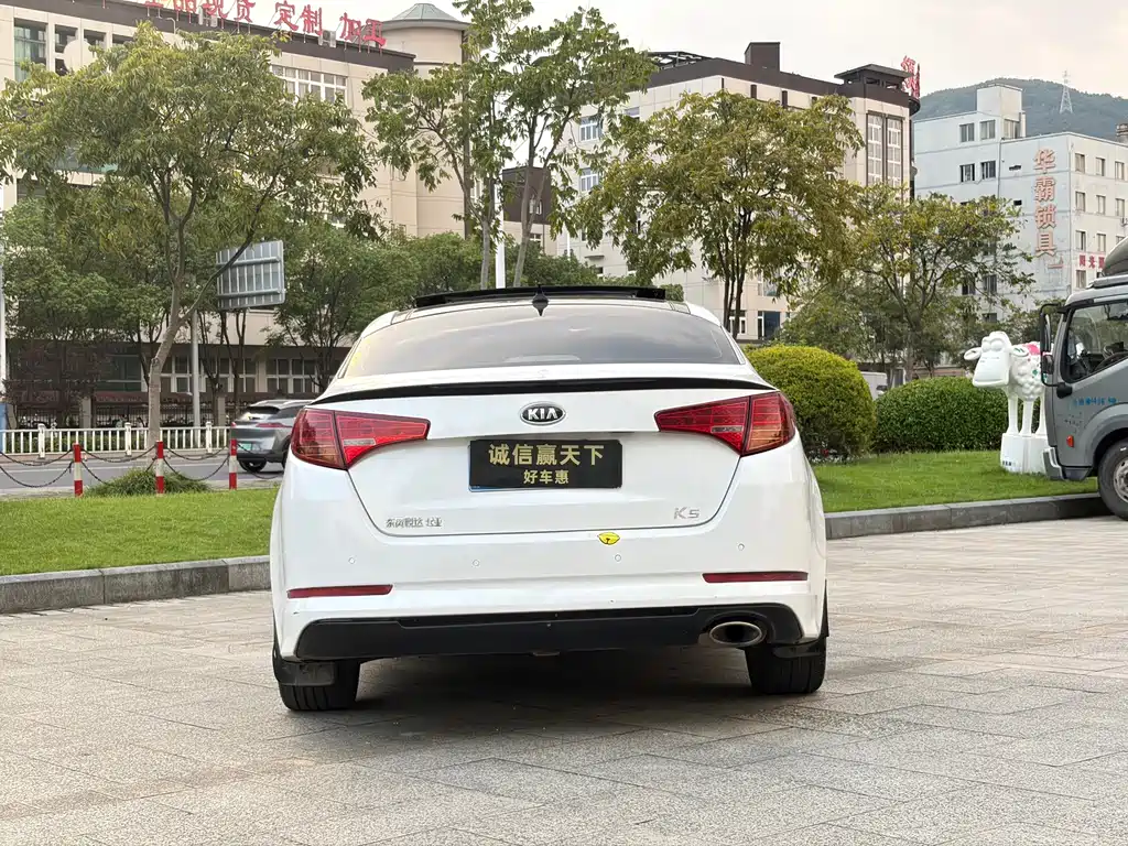 Kia K5 — миниатюра 8