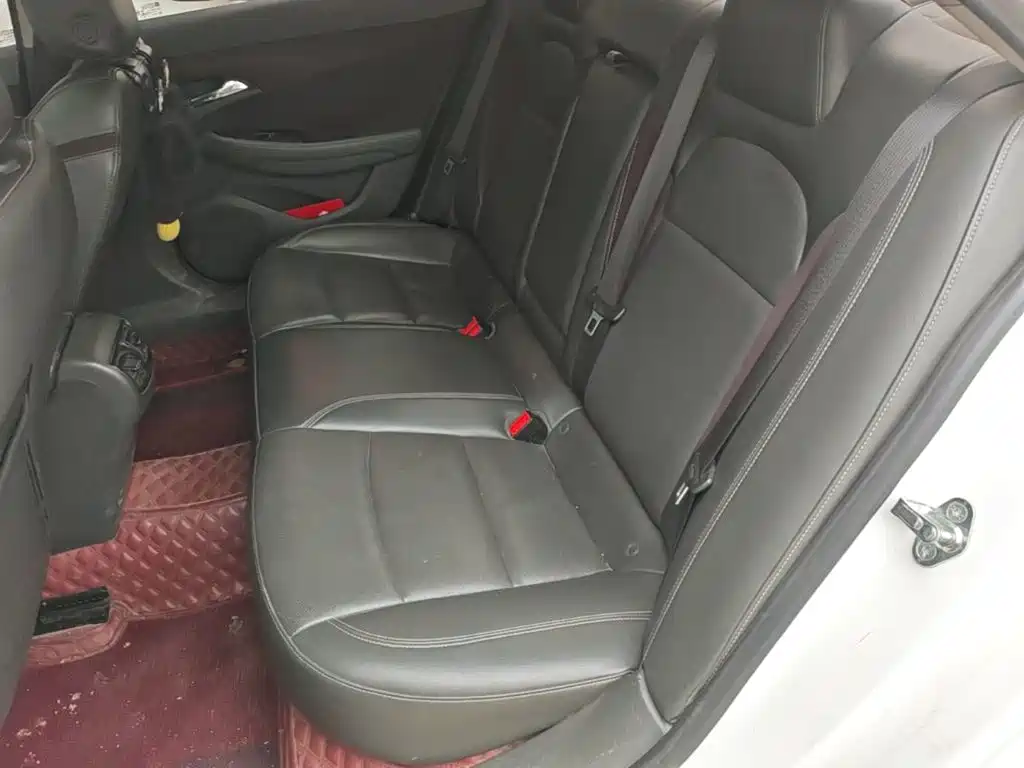 Chevrolet Malibu — миниатюра 17