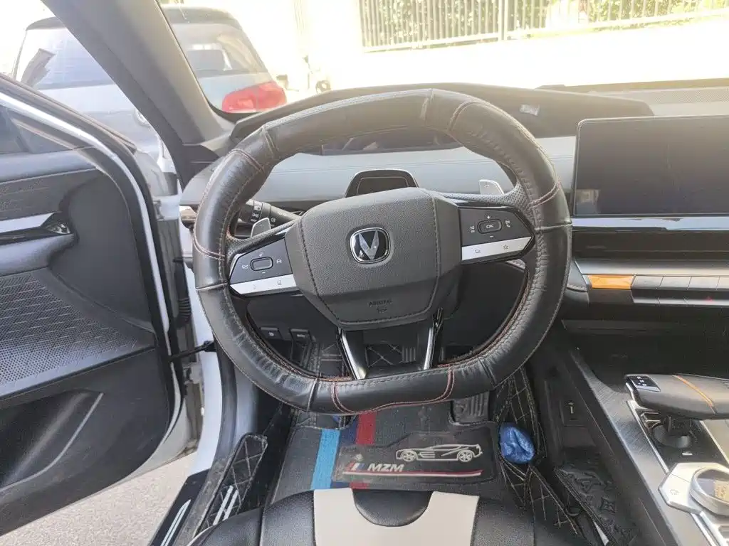 Changan UNI-V — миниатюра 6
