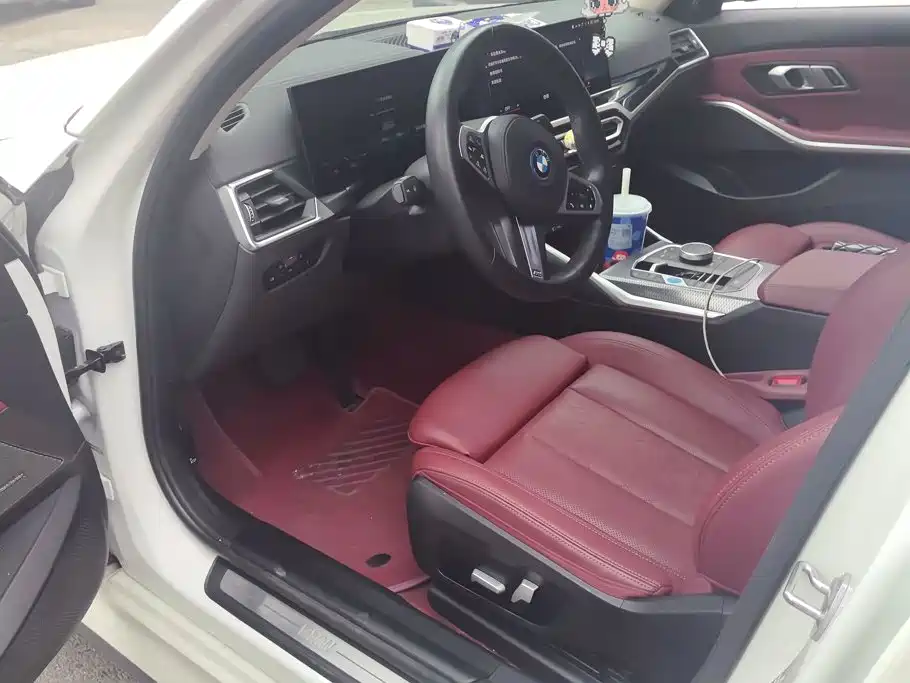 BMW i3 — миниатюра 9
