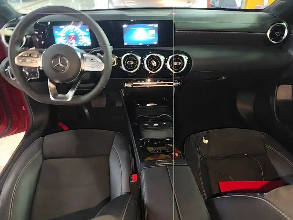 Mercedes-Benz A-Class — миниатюра 10