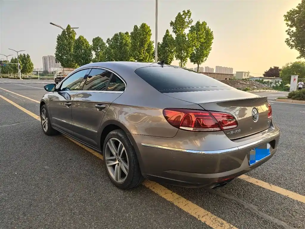 Volkswagen FAW - Passat CC CC 2013 1.8TSI Luxury