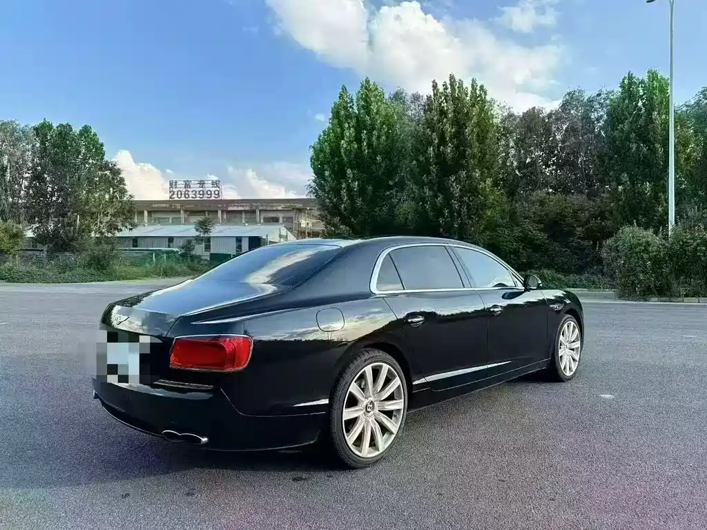 Bentley Flying Spur 2017 4.0T V8 Standard