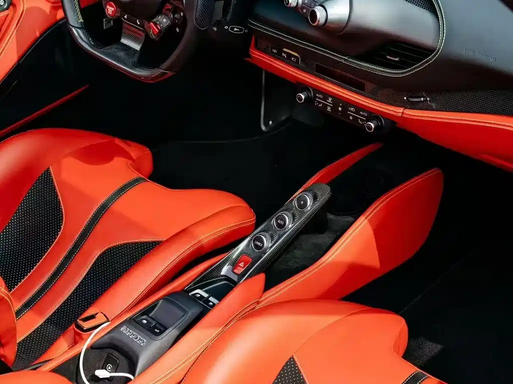 Ferrari F8 — миниатюра 7