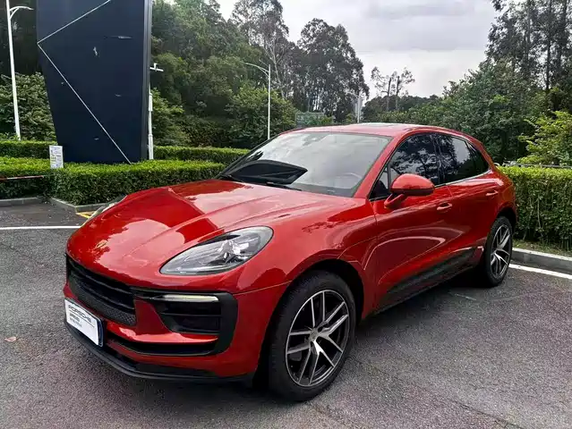 PORSCHE MACAN 2022