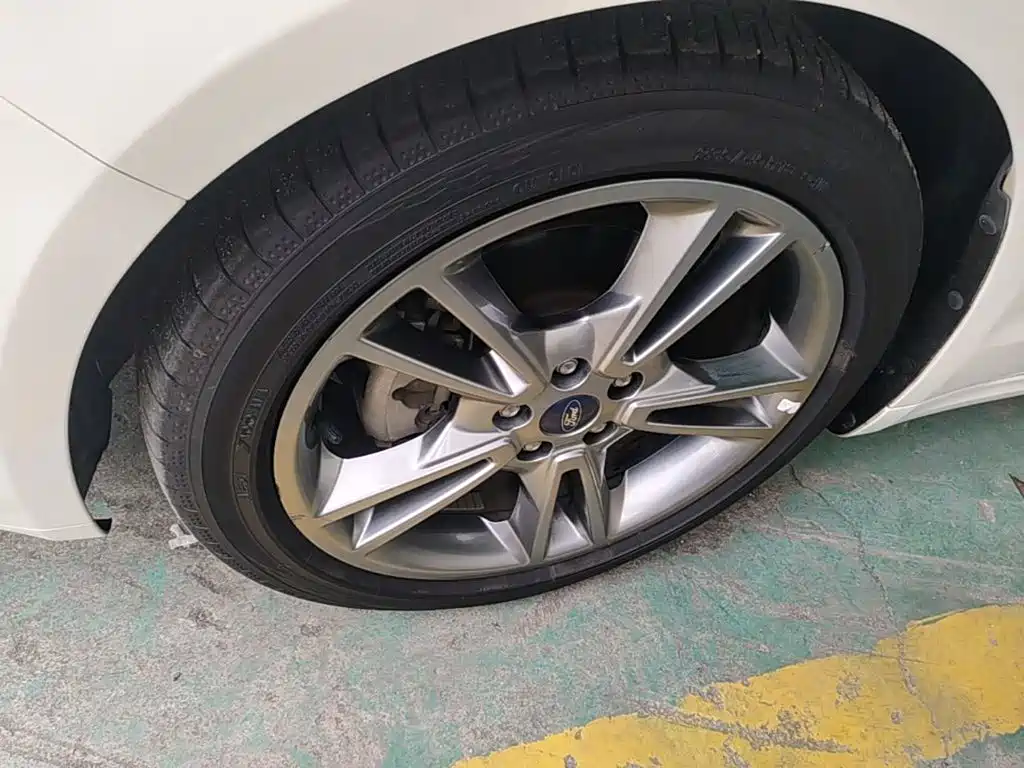 Ford Mondeo — миниатюра 23