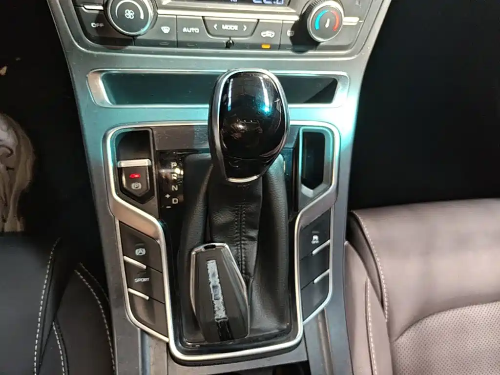 Geely Emgrand — миниатюра 14