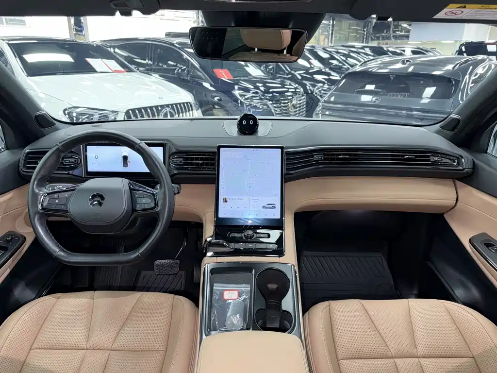 NIO ES8 — миниатюра 12