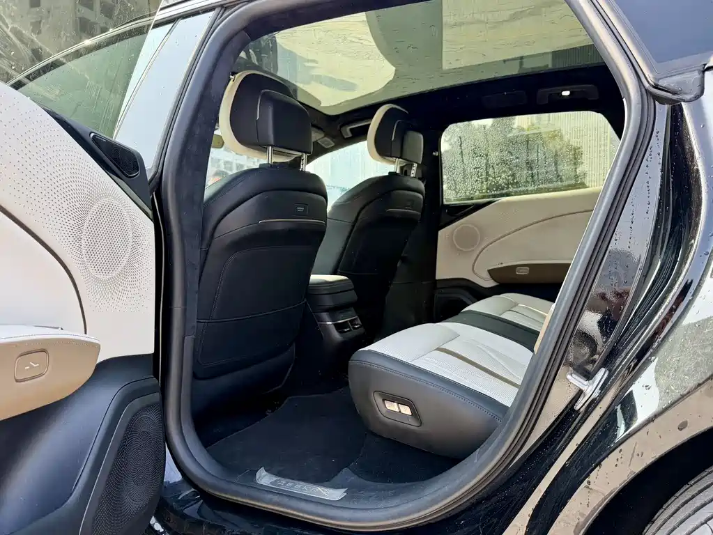 ZEEKR EXTREME KRYPTON 007GT