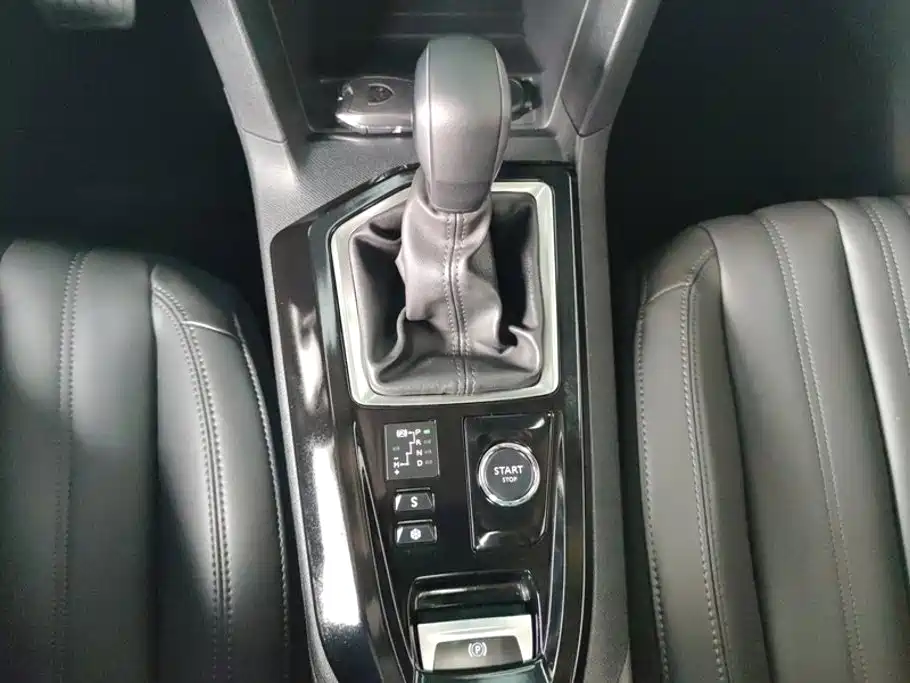 Peugeot 408 — миниатюра 16