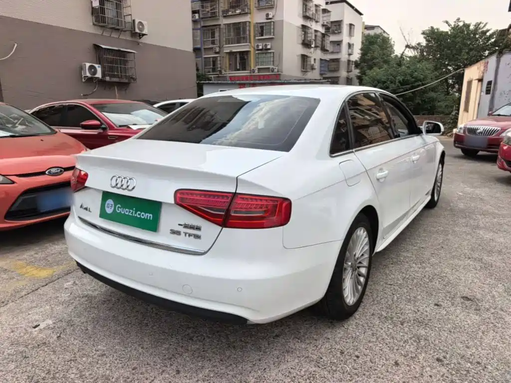 Audi A4L — миниатюра 7