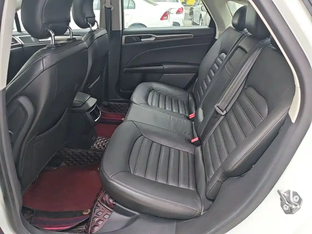 Ford Mondeo — миниатюра 17