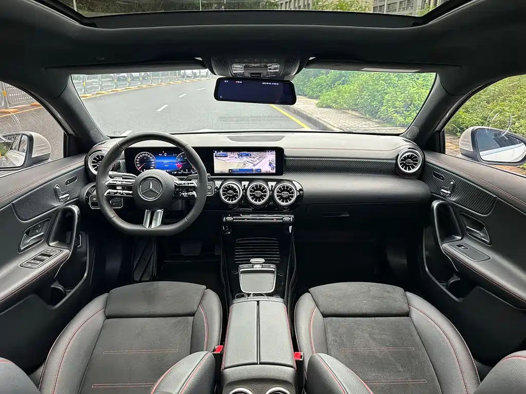 Mercedes-Benz A-Class — миниатюра 11