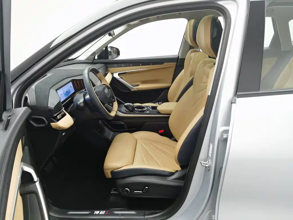 Geely Boyue L — миниатюра 10