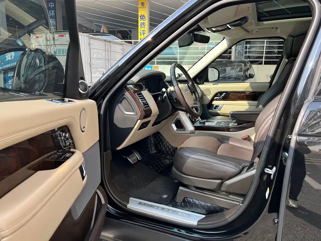 LAND ROVER RANGE ROVER