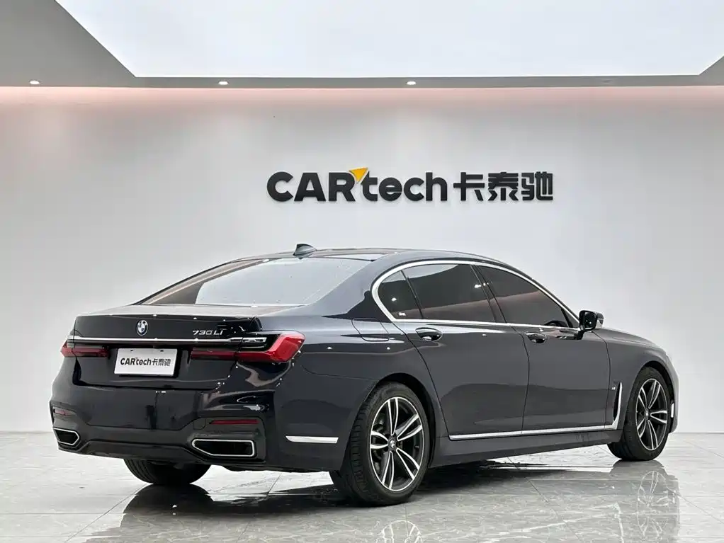 BMW 7 Series — миниатюра 5