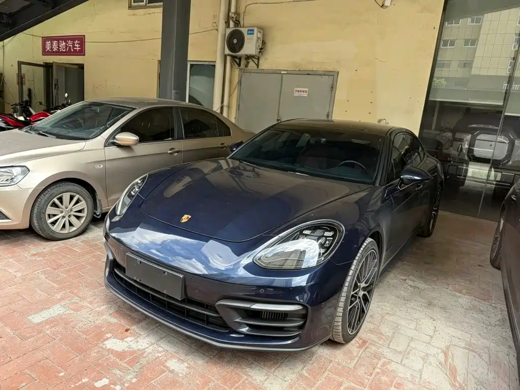 Porsche Panamera — миниатюра 2