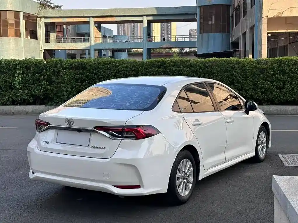 Toyota Corolla — миниатюра 4