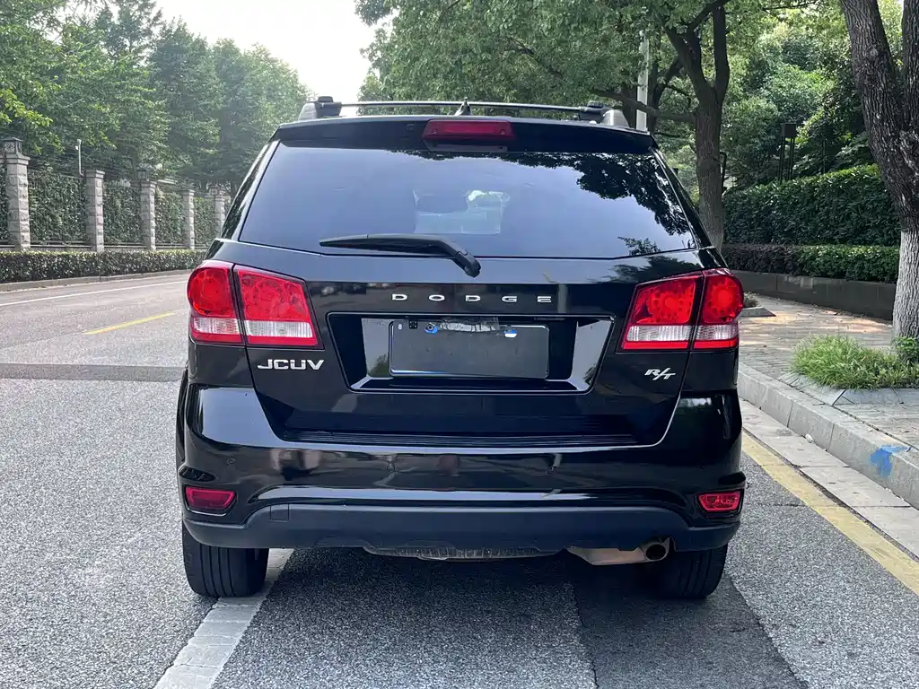 Dodge Journey 2.4L 2WD Premium Fashion Edition, фото 8