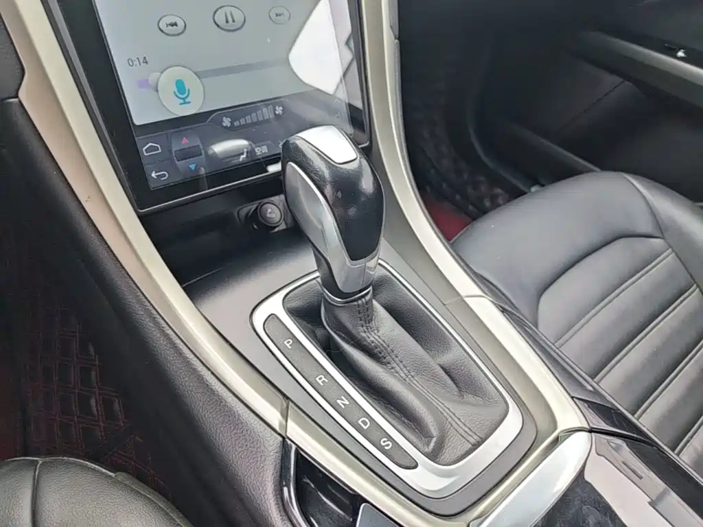 Ford Mondeo — миниатюра 14