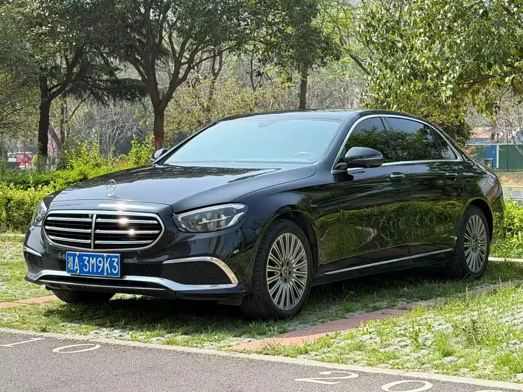 Mercedes-Benz E-Class 2021