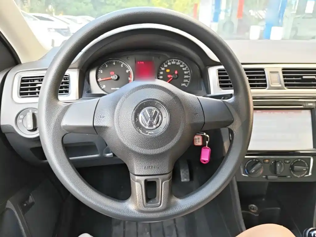 Volkswagen Santana — миниатюра 11