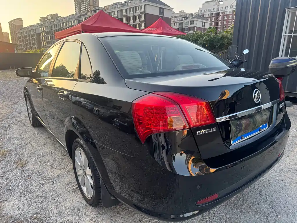 Buick Excelle — миниатюра 6