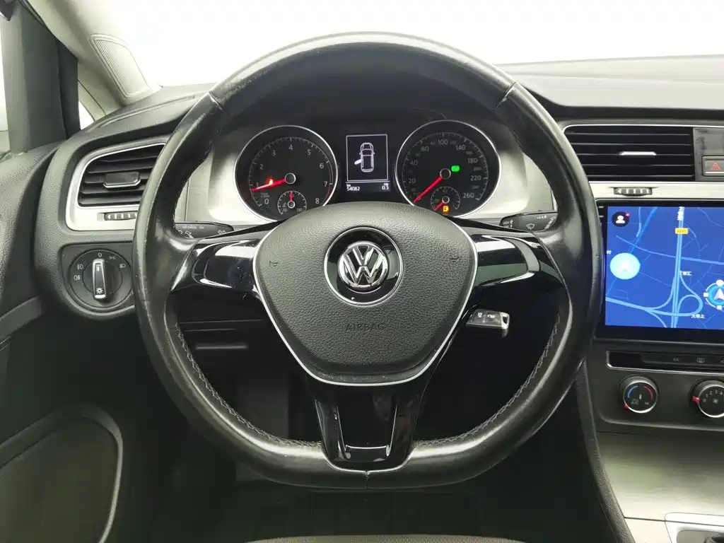 Volkswagen Golf — миниатюра 11