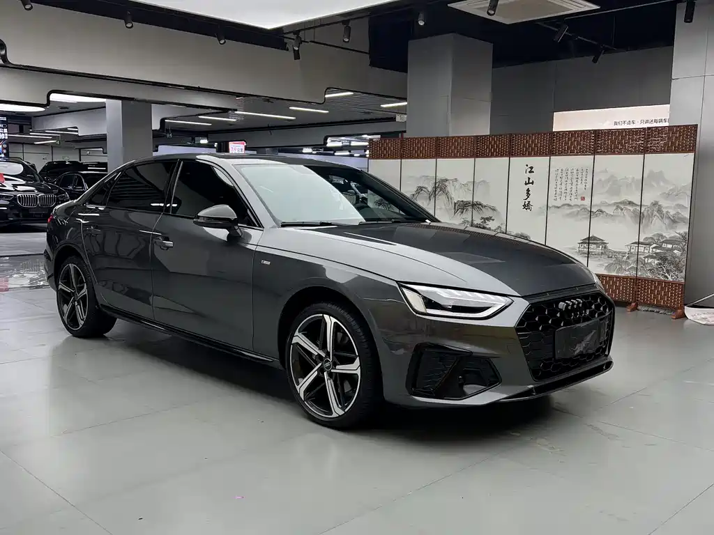 Audi A4L 2025