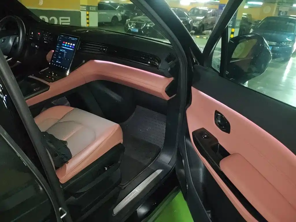NIO EC6 — миниатюра 18
