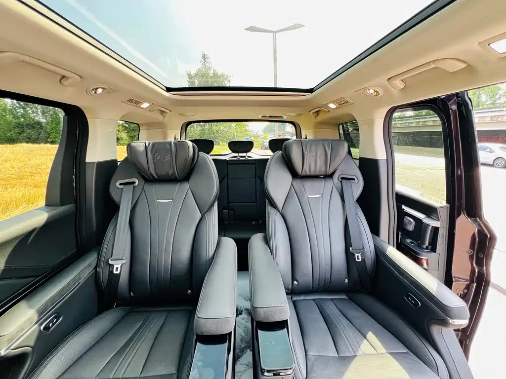 Hongqi Hongqi HQ9 PHEV — миниатюра 12