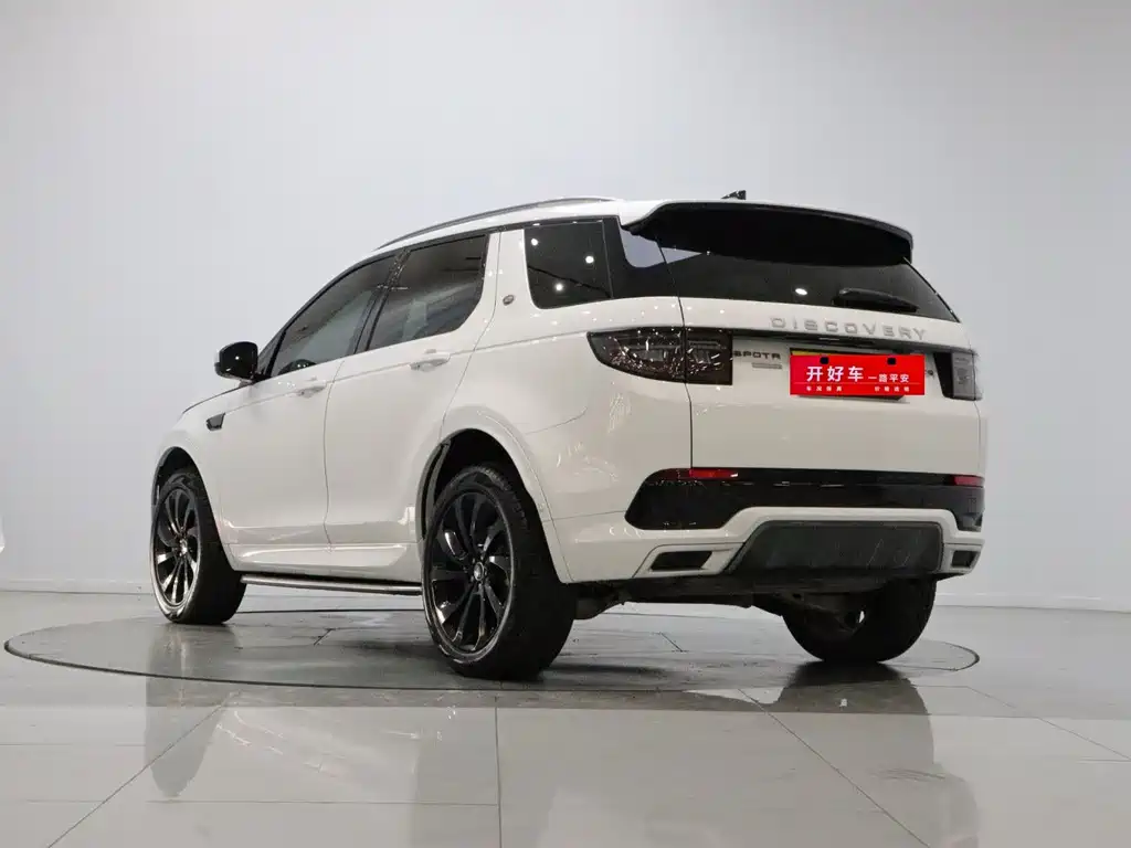 Land Rover Discovery Sport 2023 — фото 4