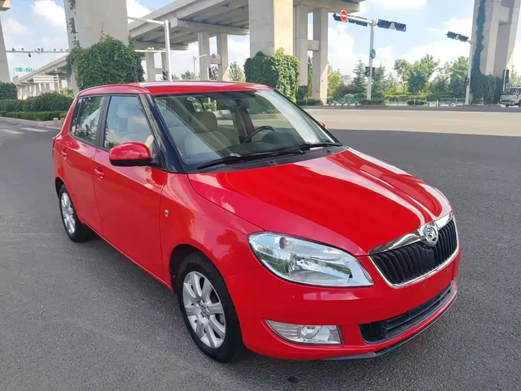 Skoda Fabia — миниатюра 4