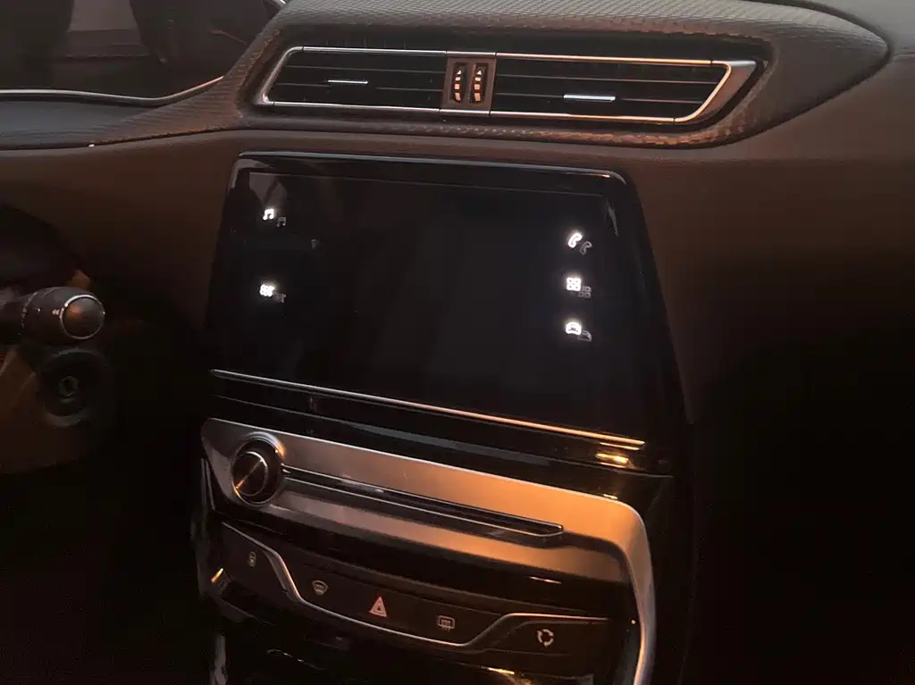 Peugeot 308 — миниатюра 18