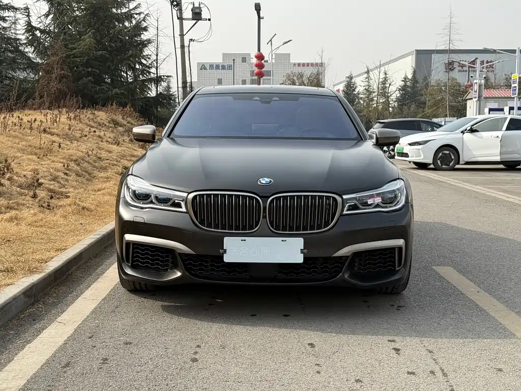 BMW 7 SERIES