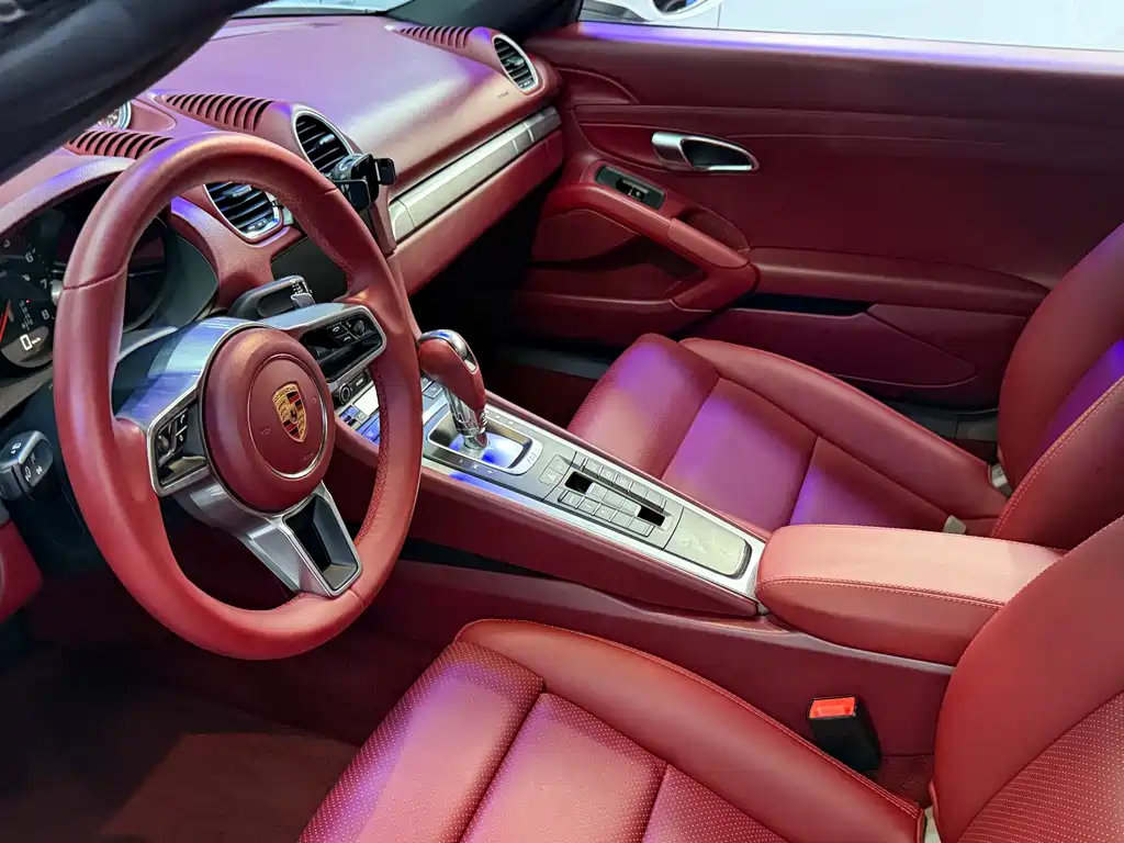 Porsche 718 2019 Boxster T 2.0T