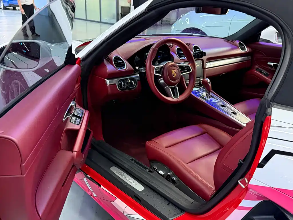 Porsche 718 2019 Boxster T 2.0T
