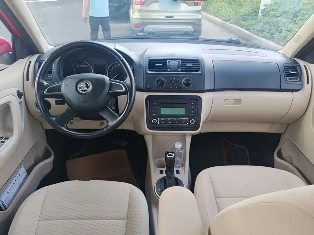 Skoda Fabia — миниатюра 10