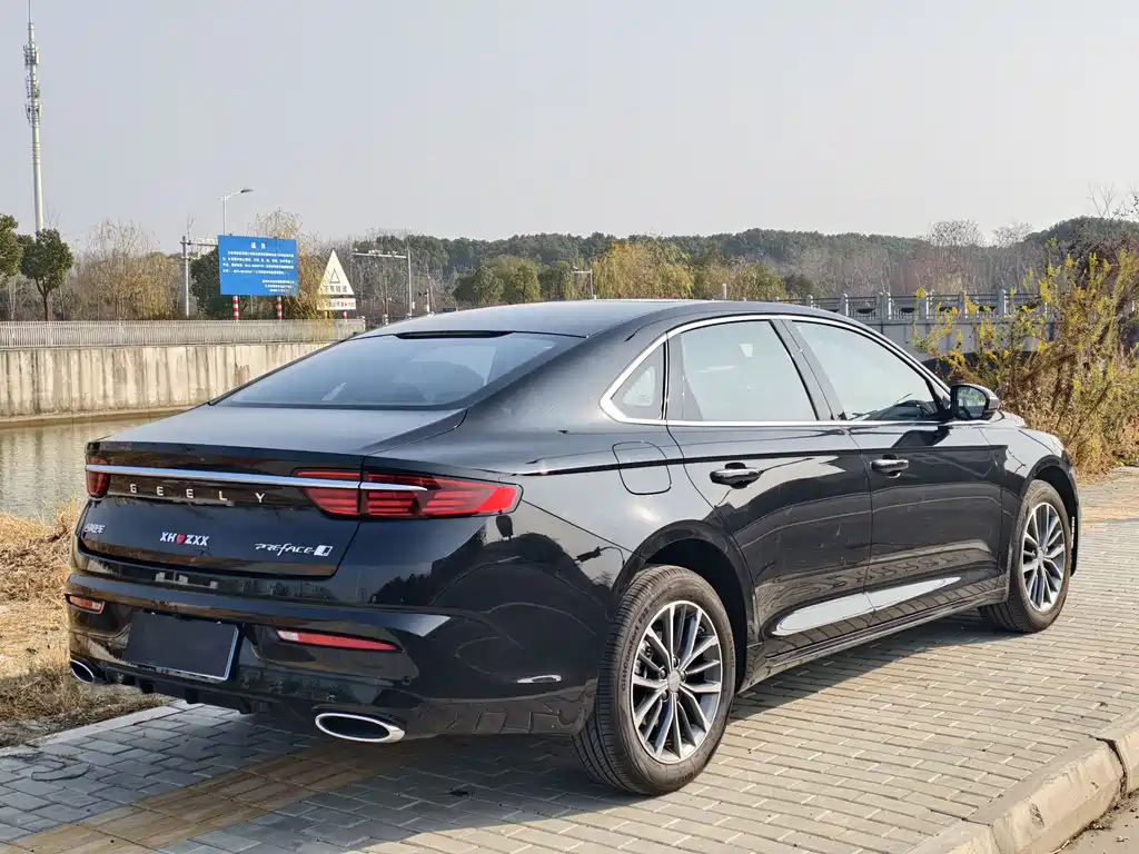Geely Preface 2023 2.0TD Elite